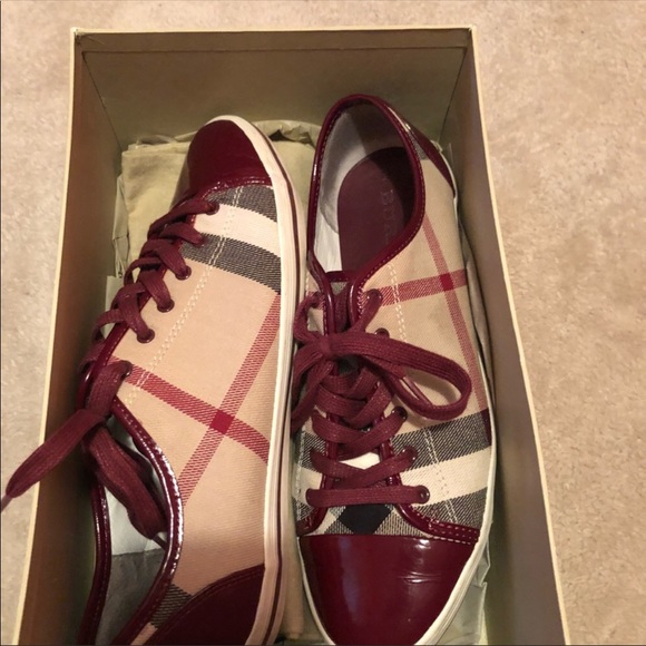 Burberry Shoes - Burberry checkered sneakers